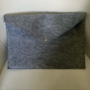 Grey Felt Laptop/Tablet Sleeve